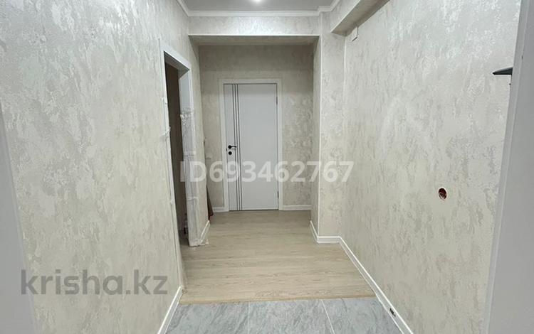 1-комнатная квартира, 47 м², 1 этаж, Жунисова 2/13 за 22 млн 〒 в Алматы, Наурызбайский р-н — фото 2