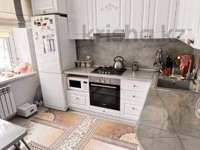 3-бөлмелі пәтер · 90 м² · 1/5 қабат, 5-й микрорайон, мкр 5 11, бағасы: 43 млн ₸ в Костанае