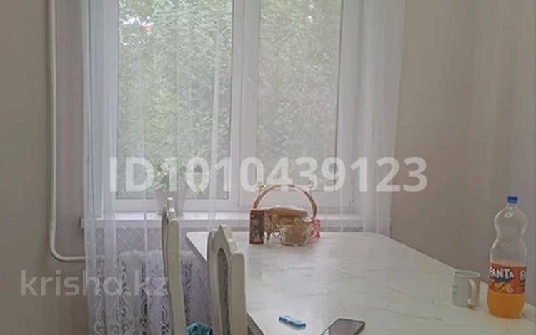 4-бөлмелі пәтер · 64 м² · 4/5 қабат, бурова 25/1 — возле 35 школы , центральное рынка, бағасы: 24 млн ₸ в Усть-Каменогорске — фото 2