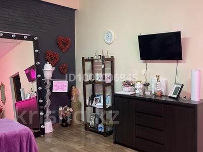Салоны красоты · 36 м² за 150 000 ₸ в Караганде, Казыбек би р-н