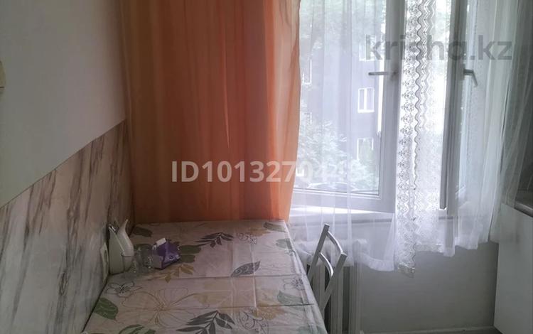 2-комнатная квартира · 46 м² · 3/4 этаж, мкр №8 41а за 300 000 ₸ в Алматы, Ауэзовский р-н — фото 2