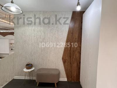Свободное назначение, офисы, магазины и бутики, салоны красоты · 61 м² за 550 000 ₸ в Астане, Есильский р-н