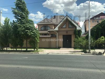 Отдельный дом · 8 комнат · 350 м² · 10 сот., Шаяхметова 6 — Пересечение ул Шаяхметова - Жанибекова за 250 млн 〒 в Шымкенте, Каратауский р-н