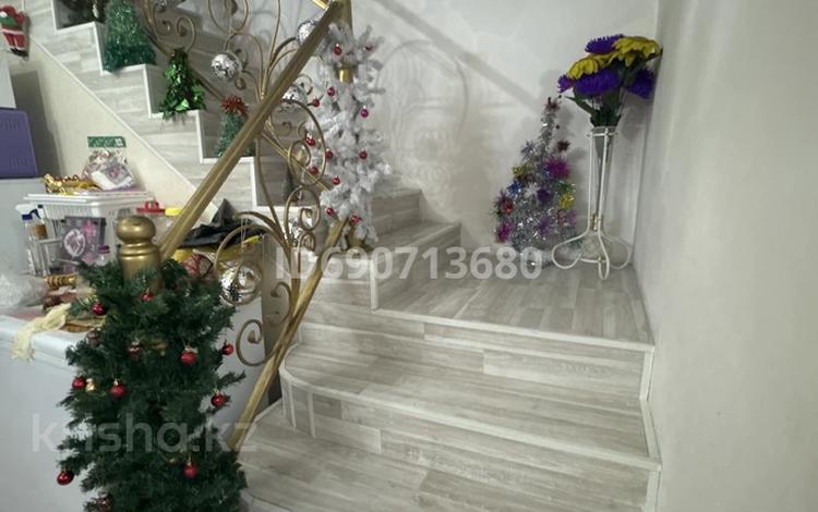 Жеке үй · 7 бөлме · 200 м² · 6 жүзд., Радищева 15 — Магазин Тараз, бағасы: 75 млн ₸ в Талдыкоргане — фото 2