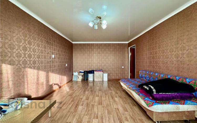 3-бөлмелі пәтер · 62 м² · 5/5 қабат, Пришахтинск, 23й микрорайон 4, бағасы: 14.5 млн ₸ в Караганде, Алихана Бокейханова р-н — фото 2