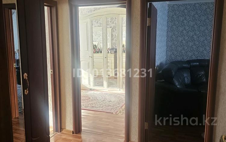 3-бөлмелі пәтер · 60 м² · 3/5 қабат, проспект Абая 66а, бағасы: 14.2 млн ₸ в Шахтинске — фото 2