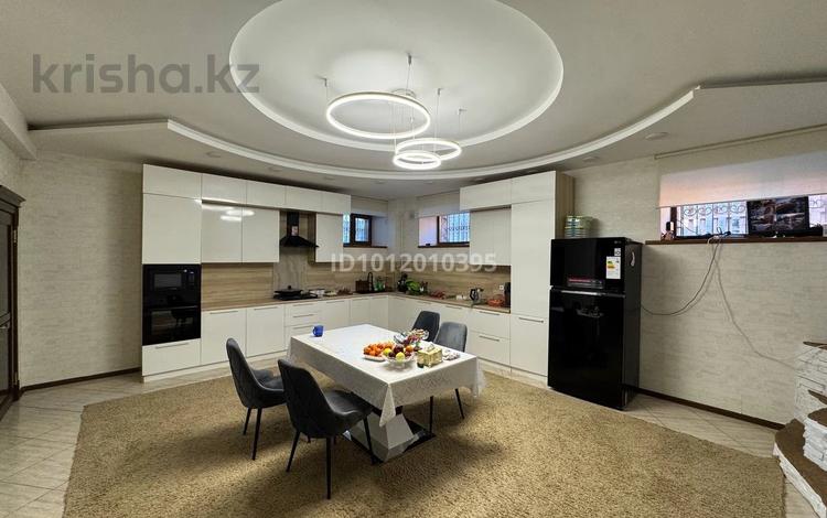 Отдельный дом · 10 комнат · 540 м², ул. Бейбитшилик 109 — СРОЧНО за 130 млн ₸ в Жибек Жолы — фото 20