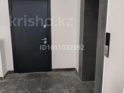 4-бөлмелі пәтер · 165 м² · 6/9 қабат, Микрорайон Алтын орда 352, бағасы: 45 млн ₸ в Актобе