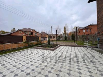Отдельный дом · 4 комнаты · 232.8 м² · 10 сот., Байбатчина 24/1 за 160 млн ₸ в Усть-Каменогорске