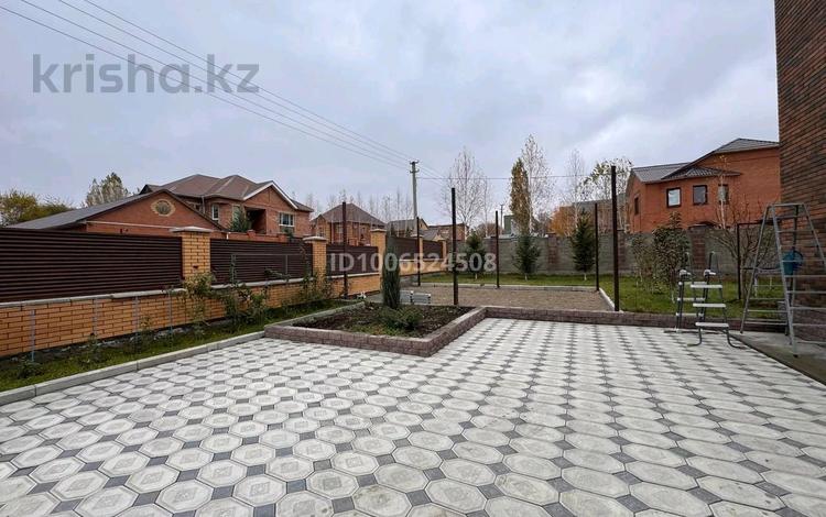 Отдельный дом · 4 комнаты · 232.8 м² · 10 сот., Байбатчина 24/1 за 160 млн ₸ в Усть-Каменогорске — фото 25