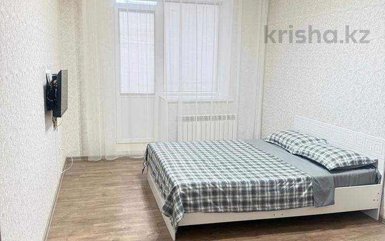 1-комнатная квартира · 42 м² · 8/10 этаж, мкр 5 30б — Рядом рынок Алия , Центр Стадион за 240 000 ₸ в Актобе — фото 2