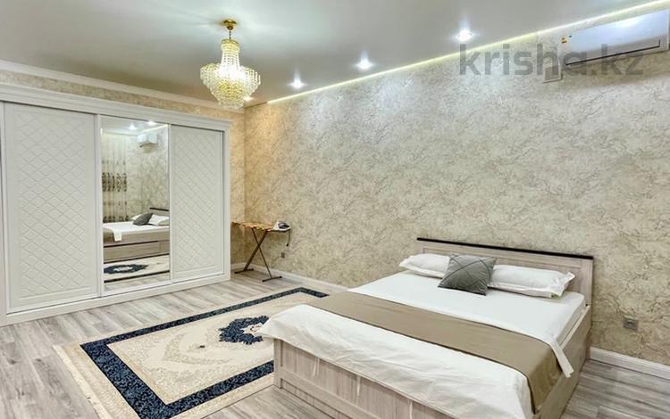 1-комнатная квартира · 60 м² · 2/5 этаж, 19-й мкр, 19 мкрн 29/1 — Мангистау арена , Дина гипермаркет, музей за 12 000 ₸ в Актау — фото 3