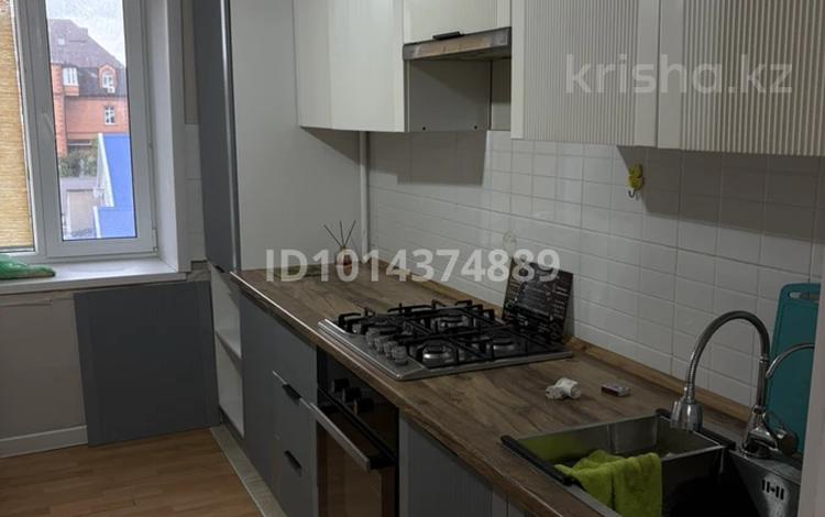 3-бөлмелі пәтер · 66.8 м² · 3/5 қабат, Кердери 122, бағасы: 200 000 ₸ в Уральске, мкр Школьник — фото 17