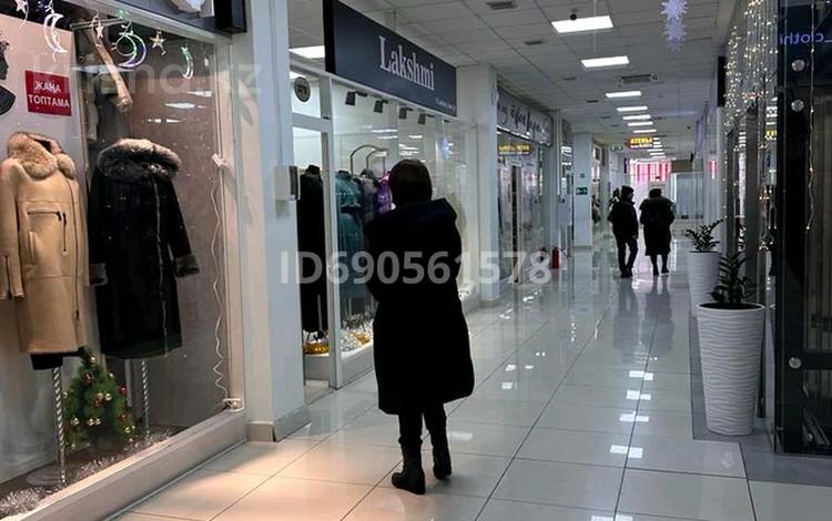 Магазины и бутики • 18 м² за 179 982 〒 в Астане, р-н Байконур — фото 2