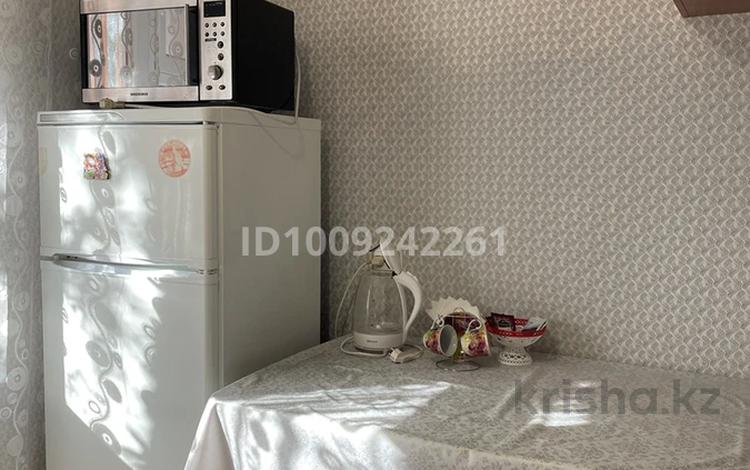 1-бөлмелі пәтер · 36 м² · 2/5 қабат, мкр 8 15, бағасы: 130 000 ₸ в Актобе — фото 2