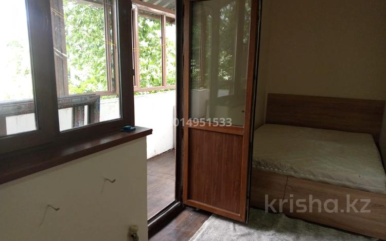 1-комнатная квартира · 40 м² · 2 этаж, мкр Аксай-4 за 160 000 ₸ в Алматы, Ауэзовский р-н — фото 2