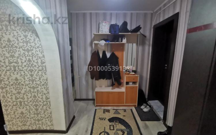 2-бөлмелі пәтер · 50 м² · 2/5 қабат, Гагарина 218, бағасы: 160 000 ₸ в Семее — фото 2