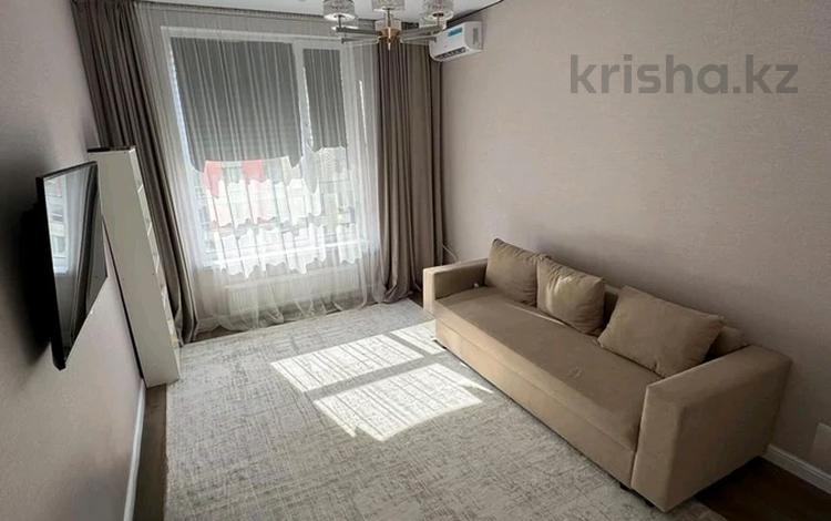 1-комнатная квартира · 38 м², Жубан Молдагалиев 3 за 250 000 ₸ в Астане, Нура р-н — фото 2