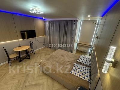 1-комнатная квартира · 50 м² · 2/5 этаж, Абая 52 за 10 000 ₸ в Уральске, мкр Школьник