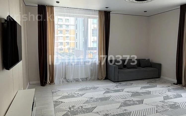 2-комнатная квартира · 70 м² · 3/24 этаж, Кабанбай батыра 38/1, 38/2, 38/3 за 75 млн ₸ в Астане, Есильский р-н — фото 2