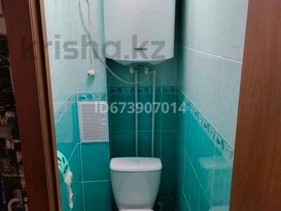 3-комнатная квартира · 65.2 м² · 5/5 этаж, Майкудук, 17й микрорайон 42 за 140 000 ₸ в Караганде, Алихана Бокейханова р-н