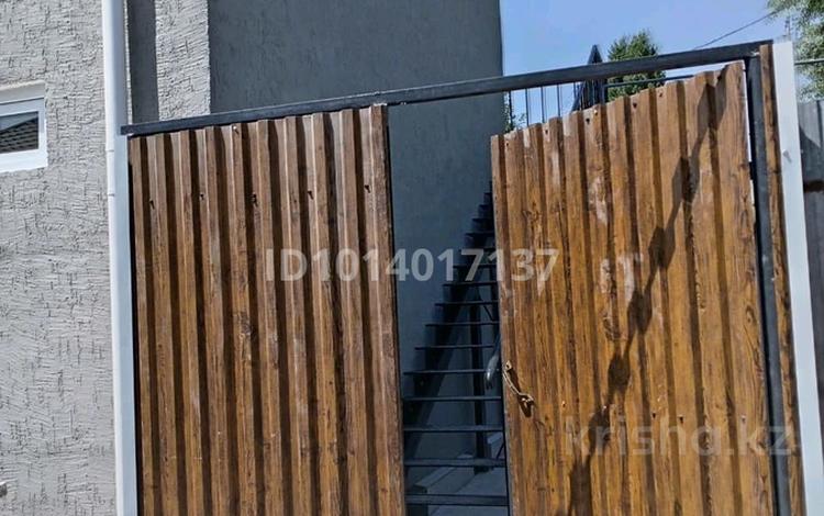 1-комнатная квартира · 30 м² · 1/2 этаж, мкр Айгерим-2 65 за 150 000 ₸ в Алматы, Алатауский р-н — фото 2
