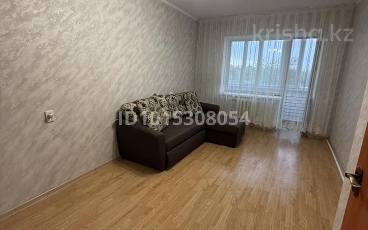 1-комнатная квартира · 40 м² · 4/10 этаж, Байсалыкова 65А за 150 000 ₸ в Семее — фото 2