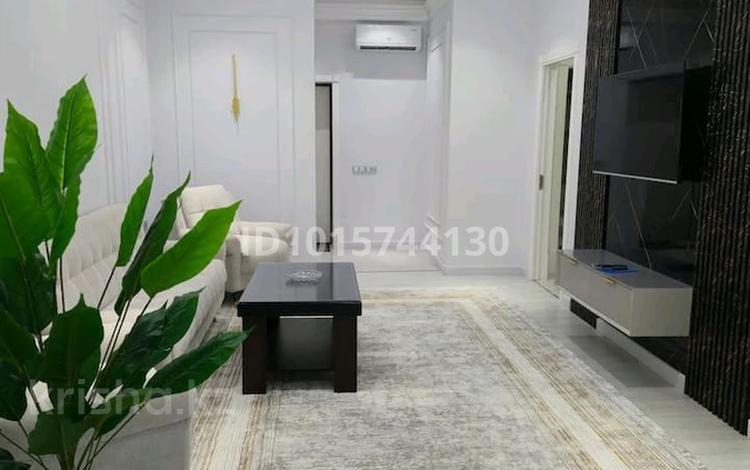 3-комнатная квартира · 110 м² · 7/17 этаж, Кунаева — Рыскулова Кунаева за 28 000 ₸ в Шымкенте, Аль-Фарабийский р-н — фото 2