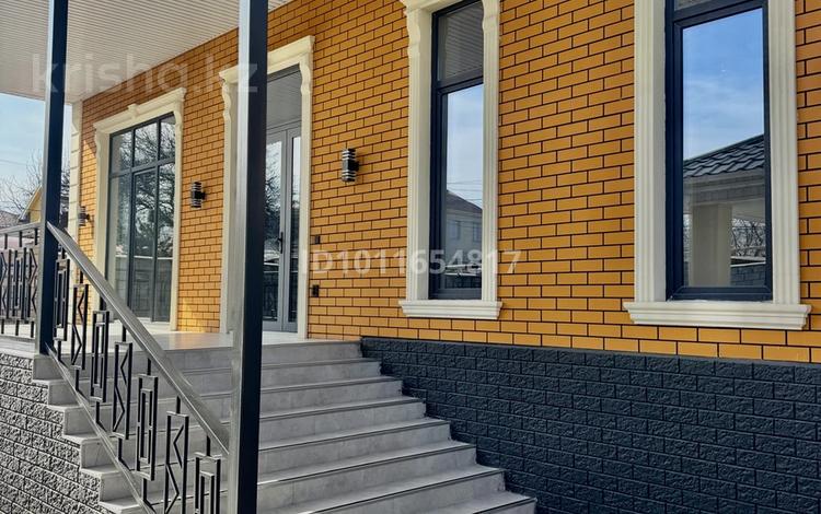 Отдельный дом · 4 комнаты · 208 м² · 5.5 сот., мкр Калкаман-2, Кыдырбекова 20 — Школа №157 за 132 млн ₸ в Алматы, Наурызбайский р-н — фото 2