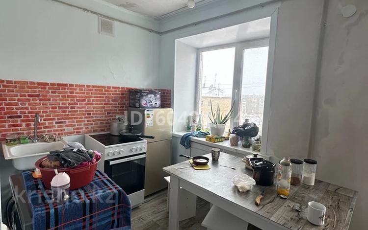 1-бөлмелі пәтер · 16 м² · 5/5 қабат, 1 квартал 8, бағасы: 9 млн ₸ в Топаре — фото 2