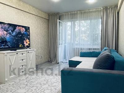 2-комнатная квартира, 45 м², 3 этаж посуточно, Казахстан 75 за 15 000 〒 в Усть-Каменогорске, Ульбинский