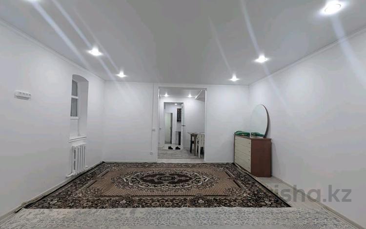 Отдельный дом · 2 комнаты · 69 м², Карева 5 за 130 000 〒 в Уральске — фото 2