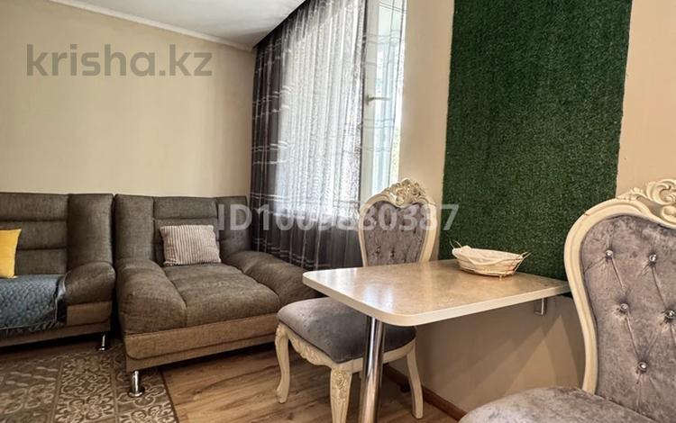 2-комнатная квартира · 50 м² · 2/5 этаж, 50 лет октября 23 — Ленина за 15 000 ₸ в Рудном — фото 2