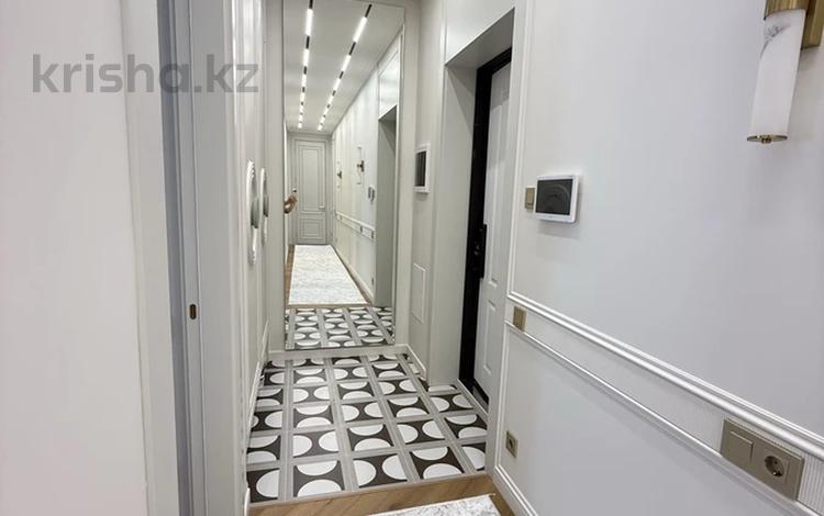 3-комнатная квартира · 70 м² · 8/16 этаж, Турар Рыскулов 9 за 79 млн ₸ в Астане, Есильский р-н — фото 2