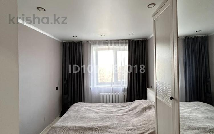 2-бөлмелі пәтер · 45 м² · 5/5 қабат, Ауезова 152 — пересечение улиц Интернациональная и Ауезова, бағасы: 20 млн ₸ в Петропавловске — фото 2