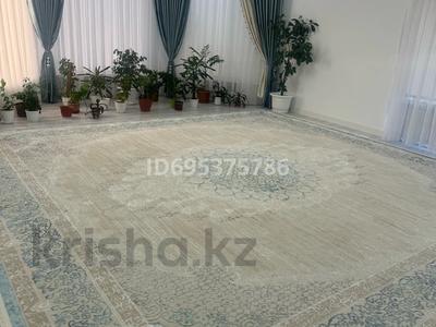 Дом · 3 комнаты · 230 м², мкр Атамура 42 за 500 000 ₸ в Атырау