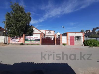 Отдельный дом · 6 комнат · 300 м² · 5 сот., Орджоникидзе 31 — Амангельды ,Абая за 2 млн ₸ в Павлодаре