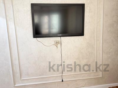 3-бөлмелі пәтер · 60 м² · 2/5 қабат, 8 мкр 8а, бағасы: 180 000 ₸ в Шымкенте