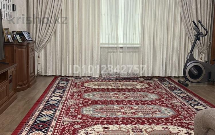 3-комнатная квартира · 130 м² · 6/9 этаж, Абая 63 за 63 млн ₸ в Астане, р-н Байконур — фото 3