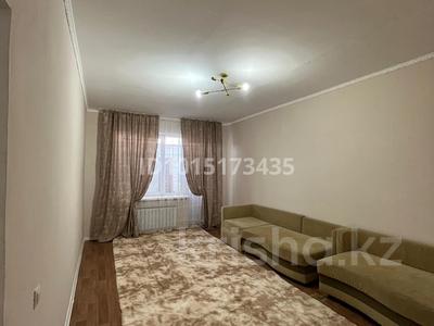 2-комнатная квартира · 55 м² · 1/3 этаж, Махамбет — Базар жанында Абай мектебине карсы за 9 000 ₸ в Кульсары