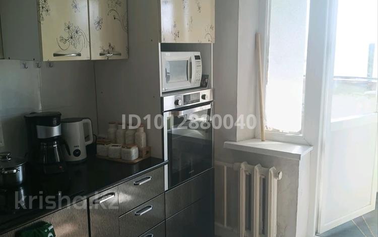 2-бөлмелі пәтер · 56 м² · 4/10 қабат, Целинная 93, бағасы: 160 000 ₸ в Павлодаре — фото 2