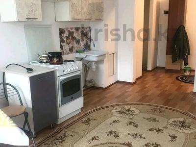 1-комнатная квартира, 42 м², 2/4 этаж помесячно, Машиностроителей 12 за 90 000 〒 в Усть-Каменогорске, Ульбинский