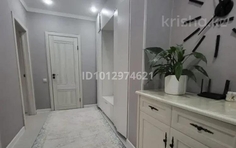 2-комнатная квартира · 67 м² · 1/6 этаж, мкр Женис 32/1 за 28 млн ₸ в Уральске — фото 3