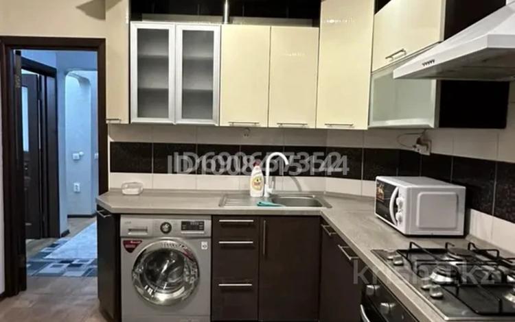 3-бөлмелі пәтер · 72 м² · 6/9 қабат, Розыбакиева — Розыбакиева Жандосова, бағасы: 400 000 ₸ в Алматы, Бостандыкский р-н — фото 2