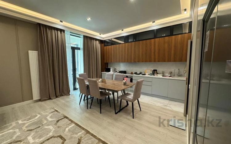 4-комнатная квартира · 200 м² · 2/3 этаж, Аскарова за 450 млн ₸ в Алматы, Наурызбайский р-н — фото 14