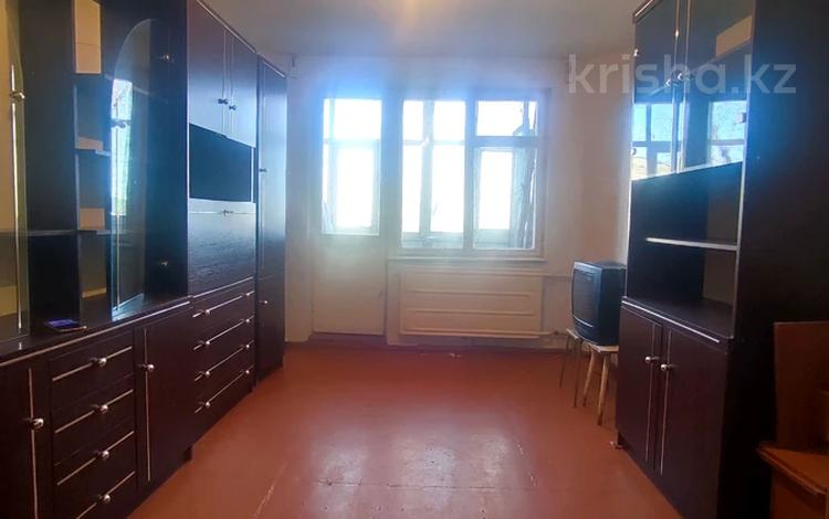 2-комнатная квартира · 45 м² · 5/5 этаж, Кердери 121 — Школа #7 за 11.5 млн ₸ в Уральске — фото 2