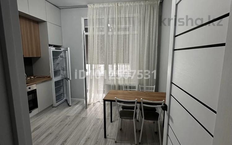 1-бөлмелі пәтер · 47 м² · 8/12 қабат, Утеген батыра, бағасы: 310 000 ₸ в Алматы, Ауэзовский р-н — фото 2