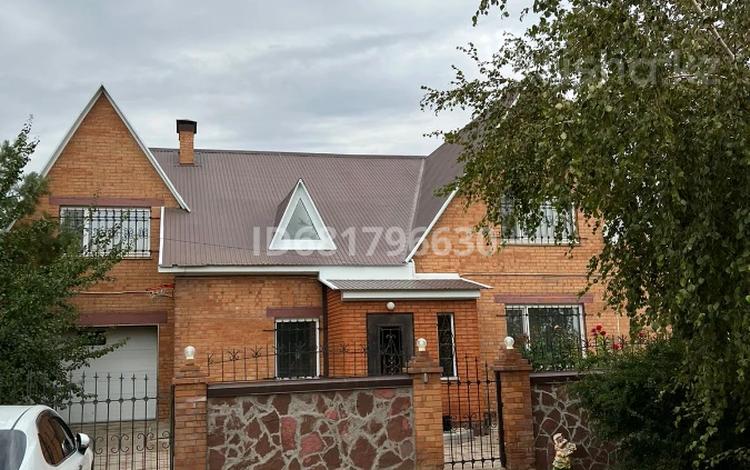 Жеке үй • 4 бөлмелер • 220 м² • 12.5 сот., Уральск, бағасы: 95 млн 〒 — фото 3