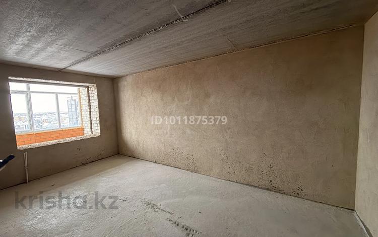1-бөлмелі пәтер · 44.2 м² · 7/9 қабат, Самал 72/1, бағасы: 15.5 млн ₸ в Уральске — фото 2