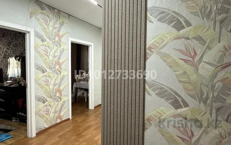 3-бөлмелі пәтер · 68.5 м² · 6/12 қабат, мкр Аксай-1А 10 — Толе би момушылы, бағасы: 48 млн ₸ в Алматы, Ауэзовский р-н — фото 2